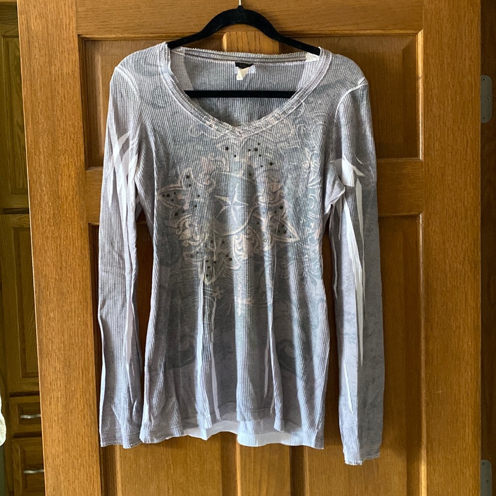 Cute long sleeved top from Vanity!